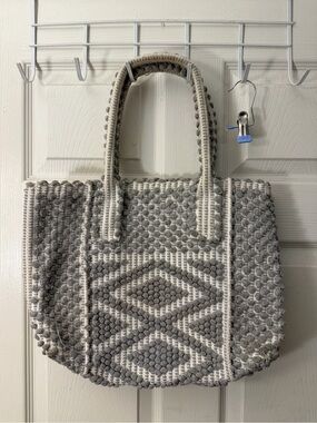 LISCIA Rombi Handwoven medium square tote hand bag